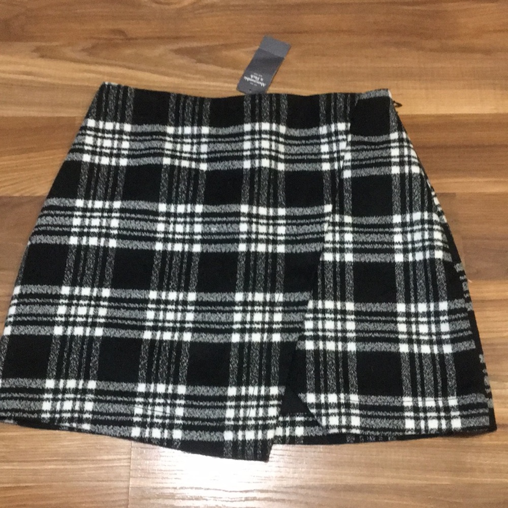 Abercrombie & Fitch wool plaid skirt brand new